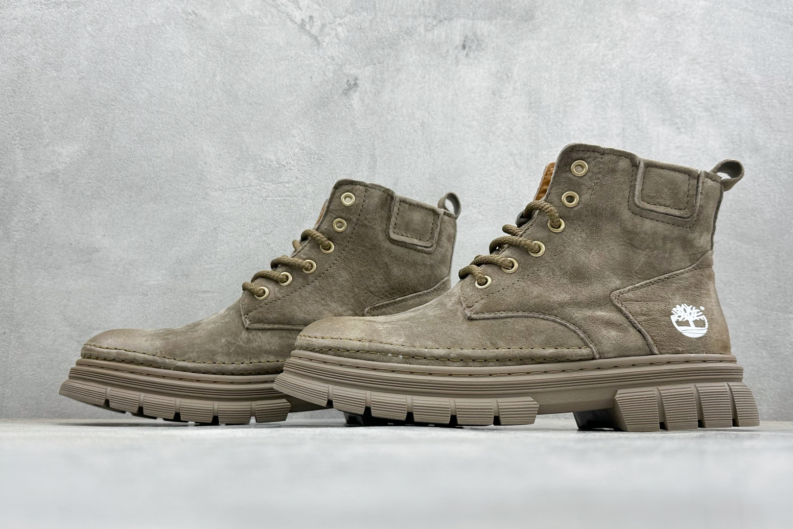 Timberland 添柏岚/天伯伦 秋冬新款 户外时尚休闲大黄靴 TB99879