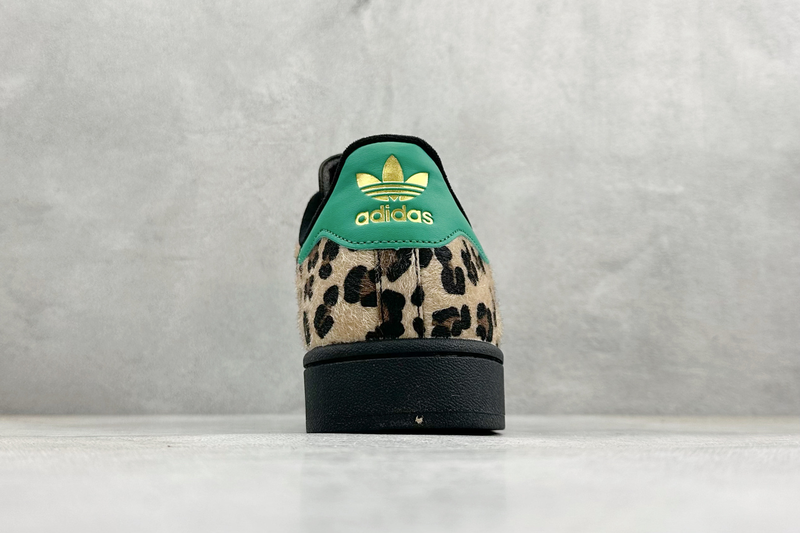 AdidOriginals Superstar 贝壳头休闲板鞋 JP8165