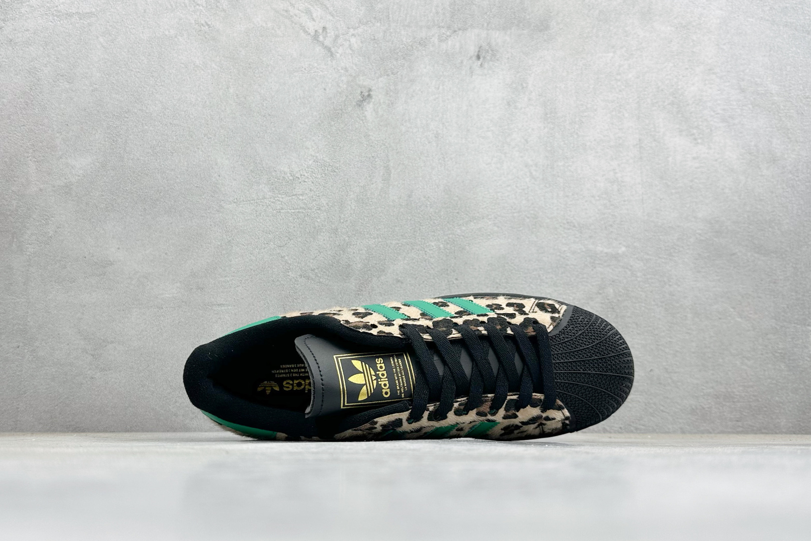 AdidOriginals Superstar 贝壳头休闲板鞋 JP8165