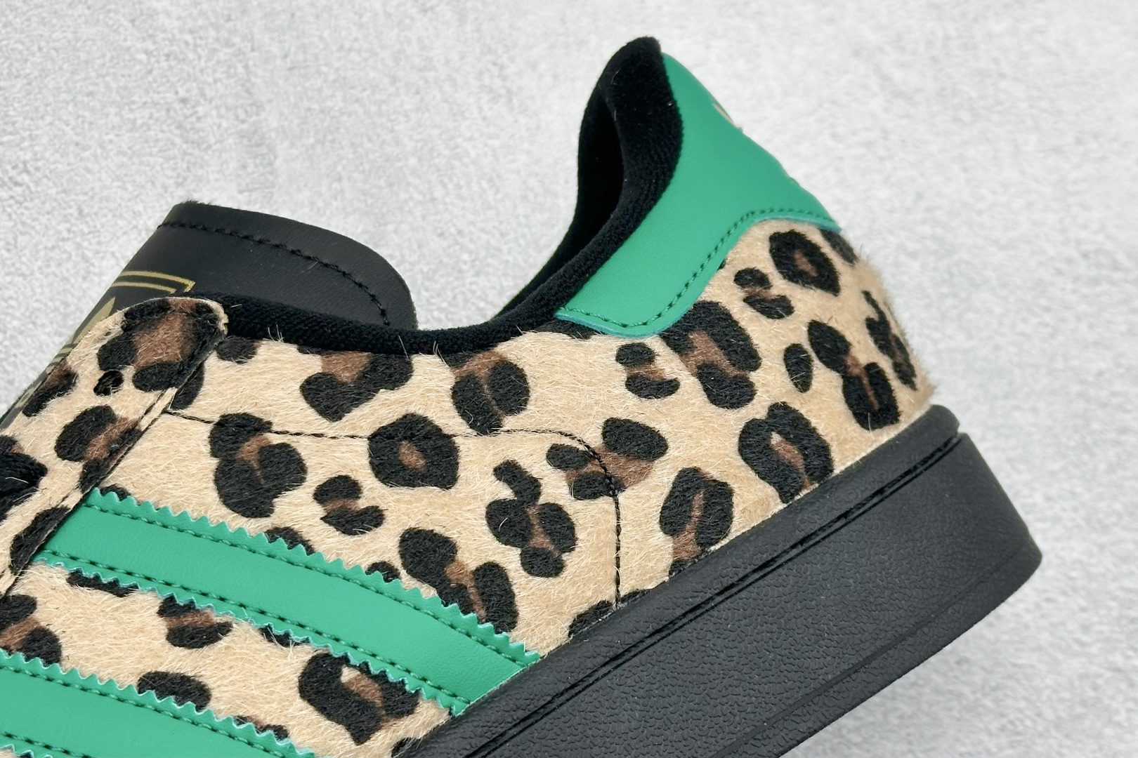 AdidOriginals Superstar 贝壳头休闲板鞋 JP8165