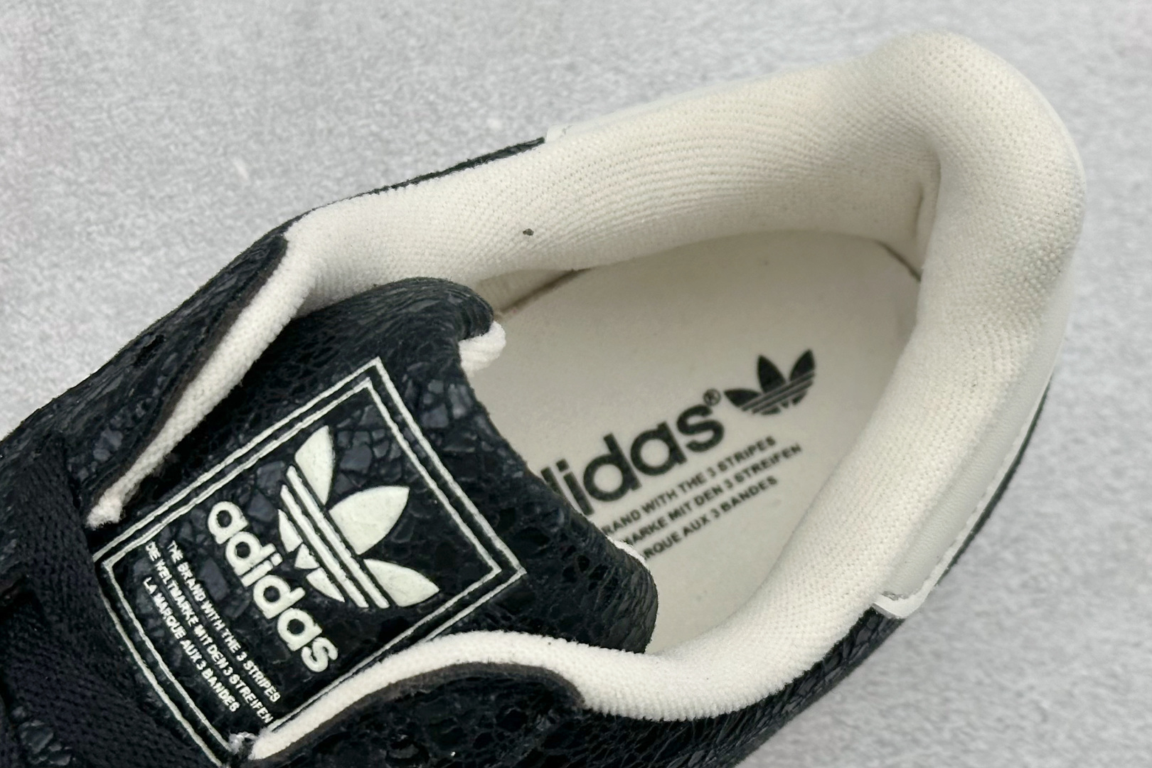 AdidOriginals Superstar 贝壳头休闲板鞋 JS4014