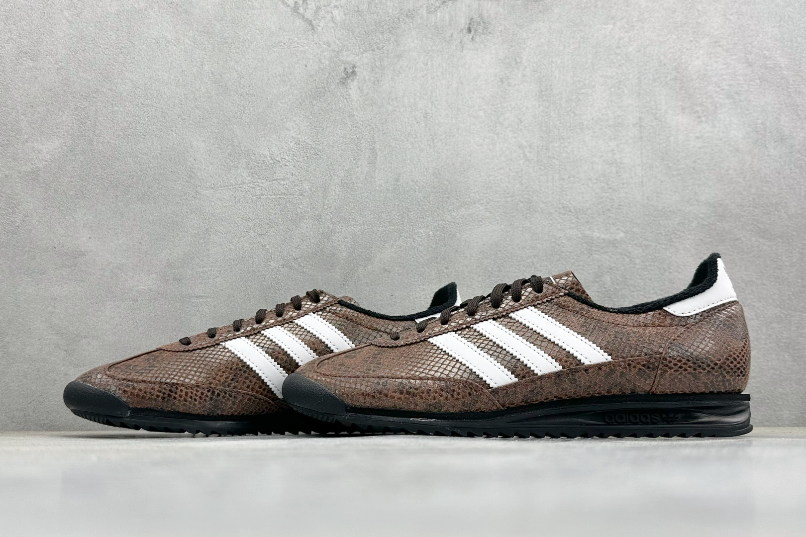 ML版AD Originals SL 72 RS 休闲防滑耐磨低帮板鞋 JS3981