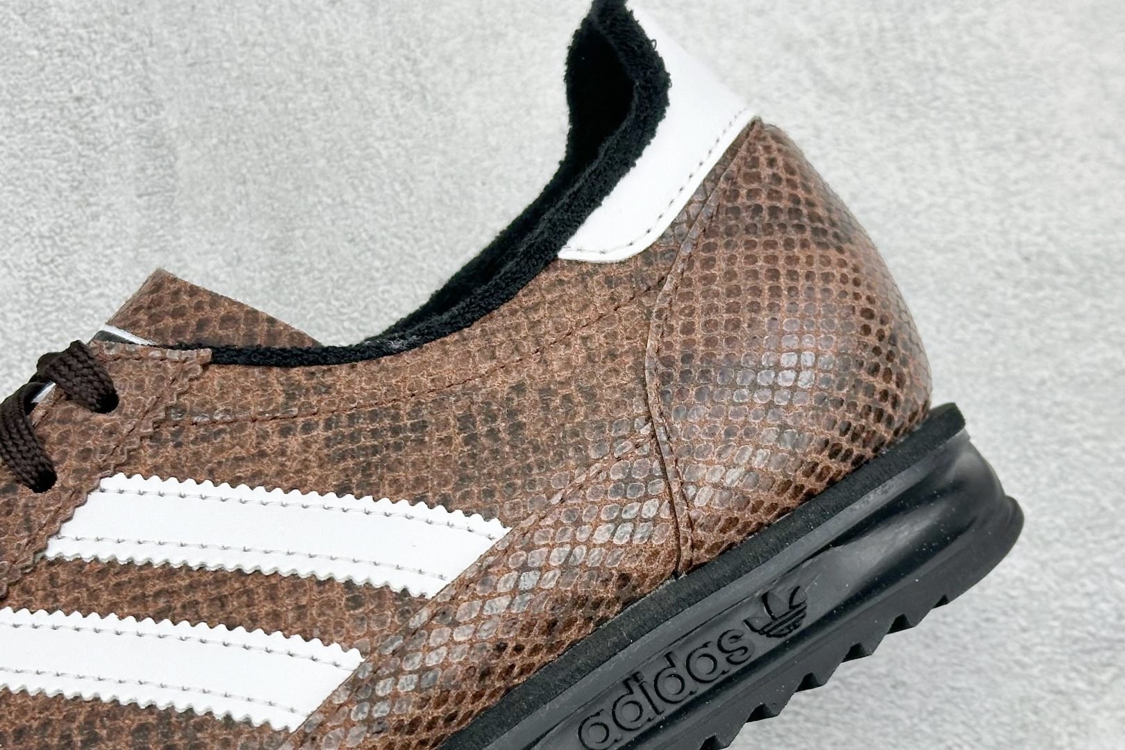 ML版AD Originals SL 72 RS 休闲防滑耐磨低帮板鞋 JS3981