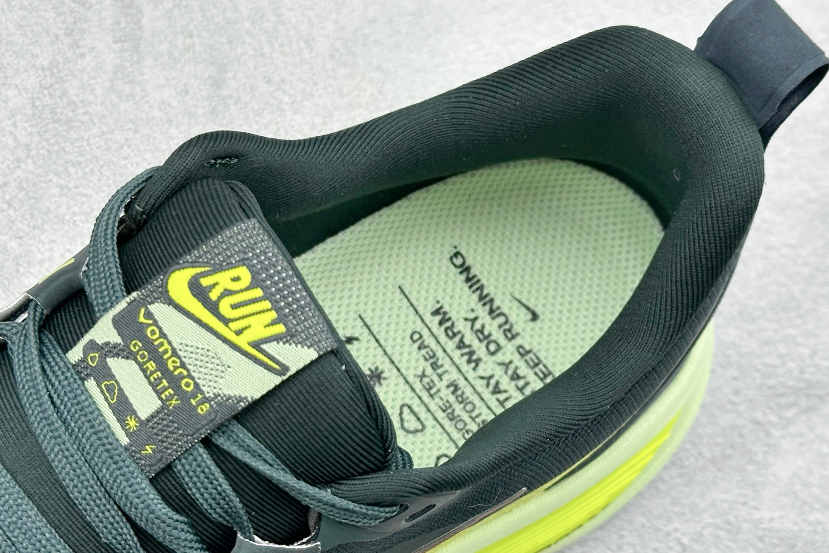 FS版Nike Air Zoom Vomero 18 GTX 缓震休闲跑鞋 HQ7002-300