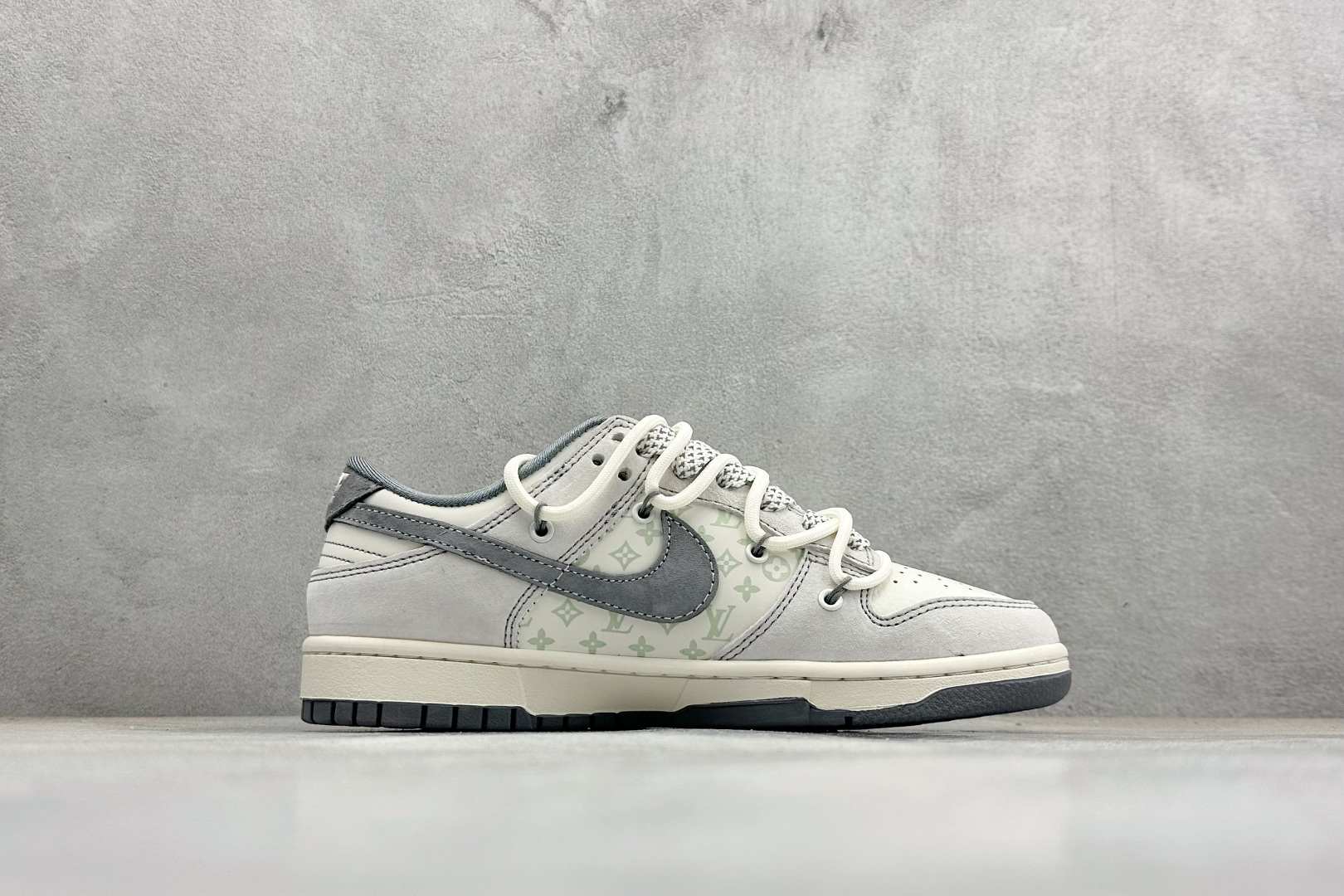 XC版Nike SB Dunk Low LV联名款 绑带 高端定制 低帮休闲板鞋 CX5050-Y35