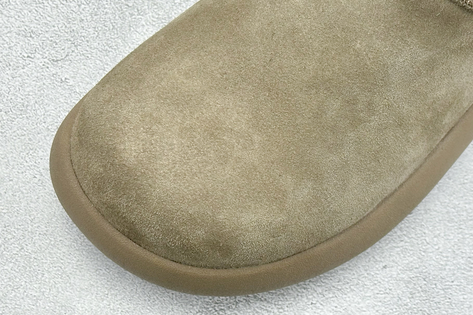 UGG 小土豆女神款秋冬羊皮毛一体雪地靴 W/1011665