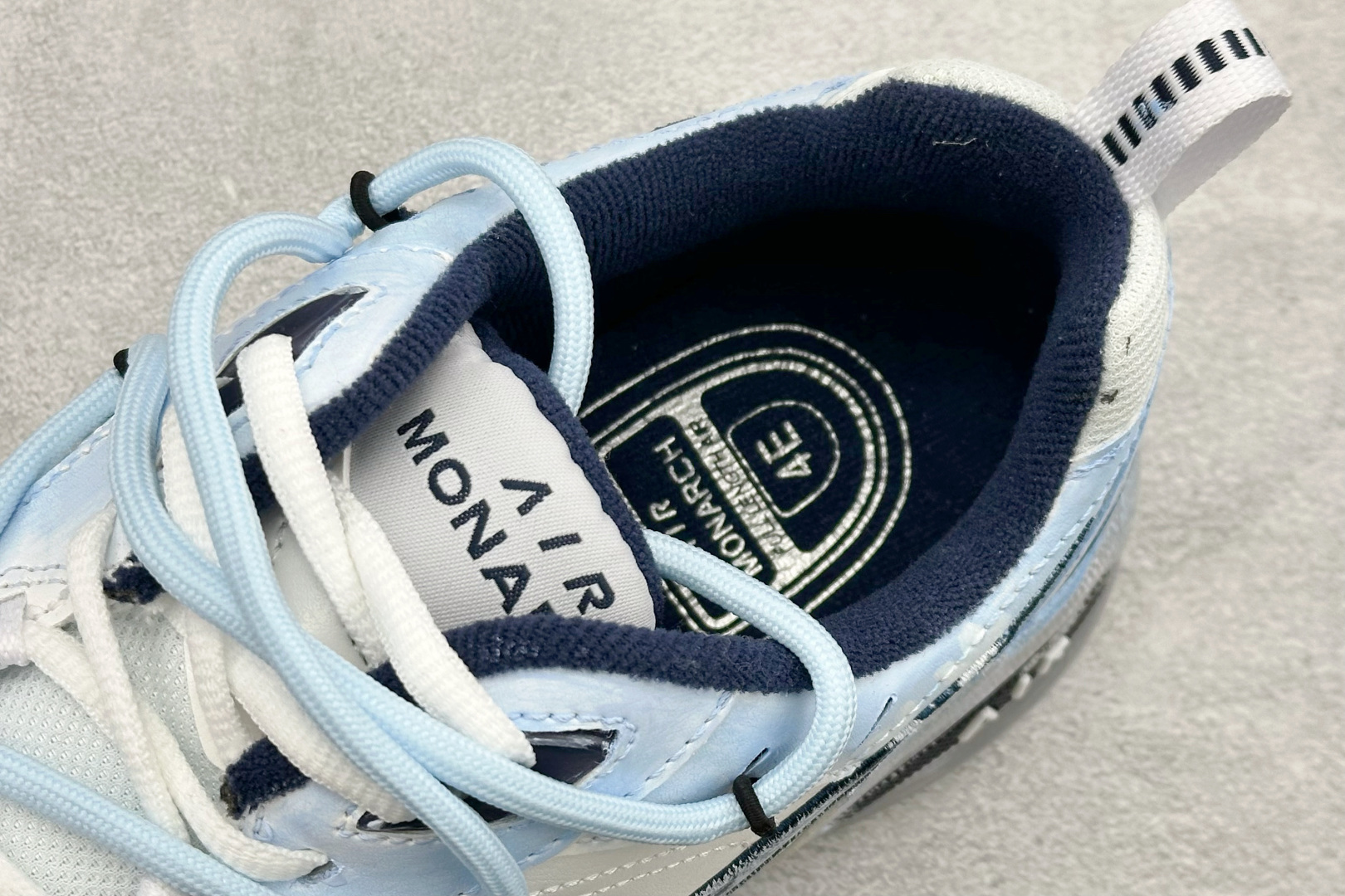 NK Air Monarch IV M2K 涂鸦复古潮流运动舒适老爹鞋 415445-102