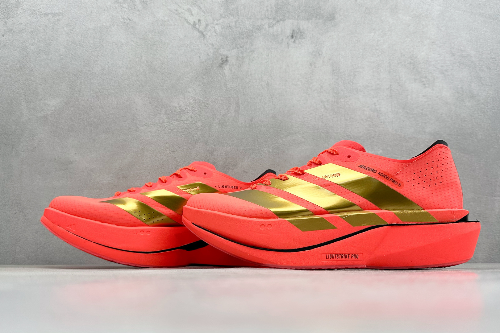 AdidADIZERO ADIOS PRO 5 M 马拉松竞速专业跑鞋 K18298