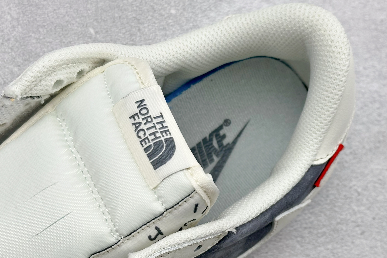 Air Jordan 1 Low AJ1 乔1 北面联名 高端定制 倒钩低帮复古篮球鞋 DM7866-126