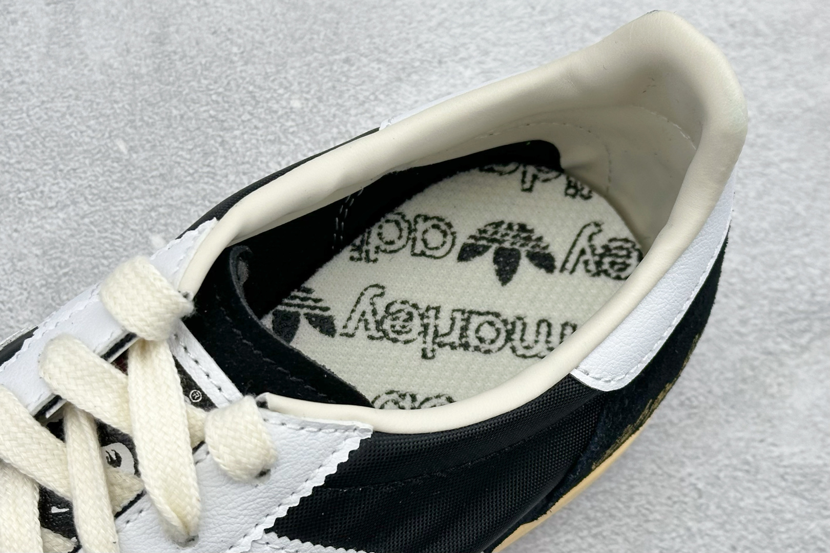 ML版AD Originals SL 72 RS 休闲防滑耐磨低帮板鞋 JR7973