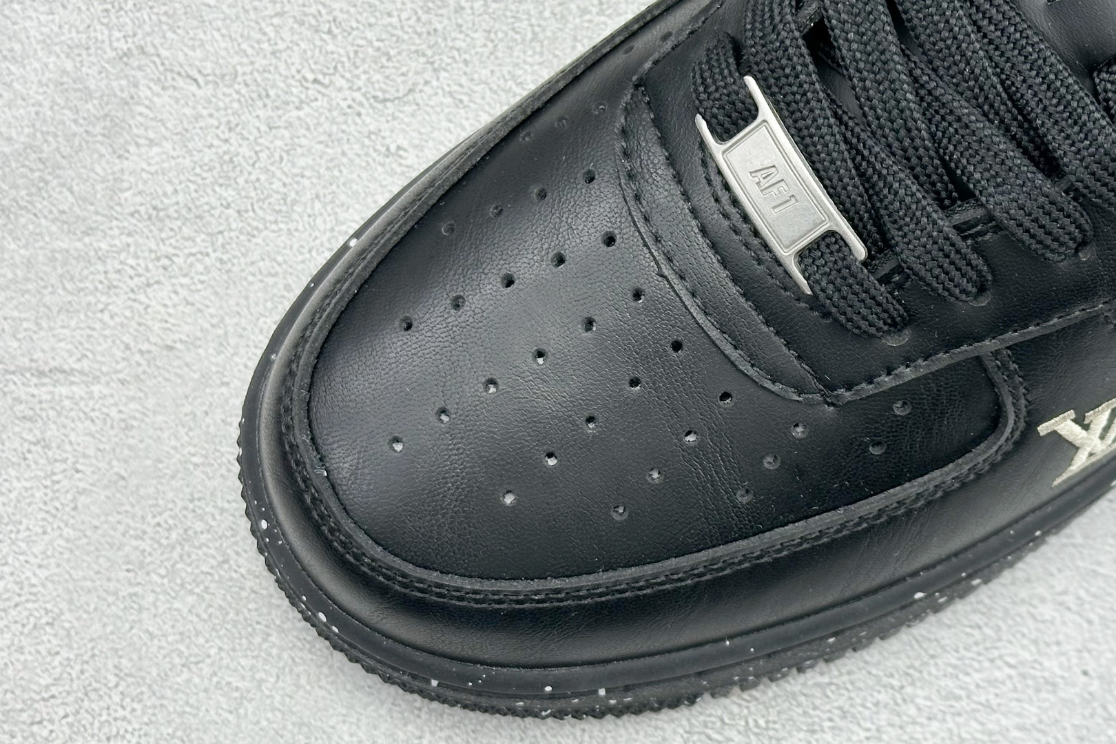 SC版Nike Air Force 1'07 Low 联名 墨黑星点 空军一号低帮休闲板鞋 NH0601-586