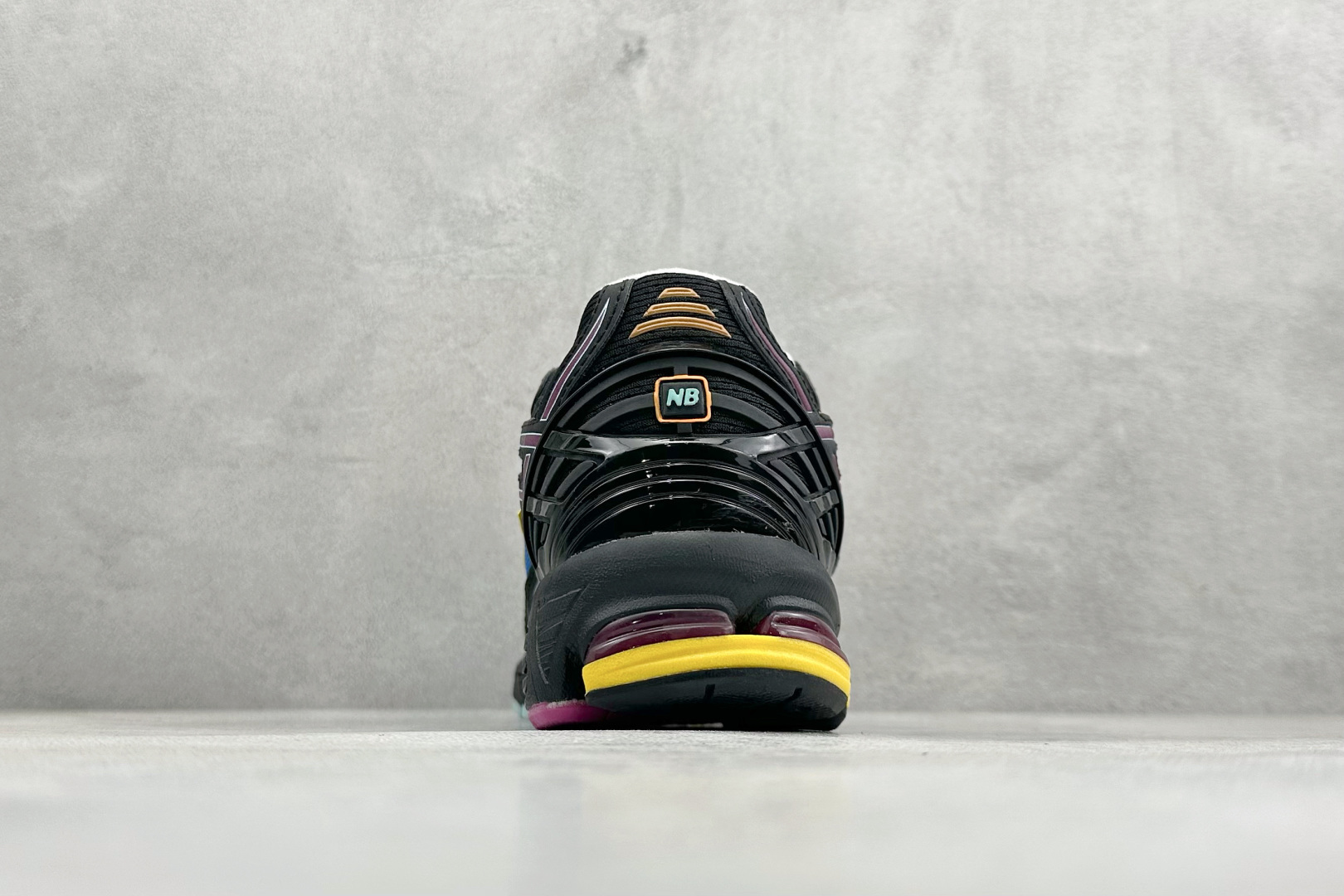 GS版New Balance NB1906 新百伦系列复古老爹风休闲运动慢跑鞋 M1906RCP