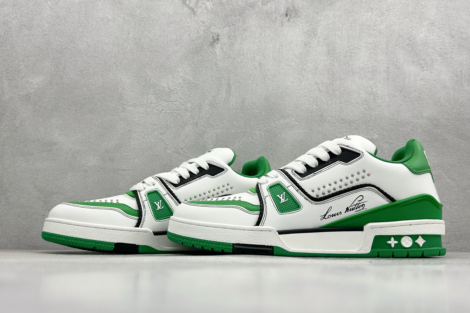 YS纯原广奢高端货 LOUIS VUITT路易威登 LV Trainer 绿色