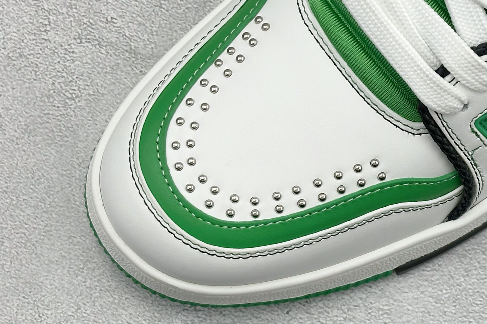 YS纯原广奢高端货 LOUIS VUITT路易威登 LV Trainer 绿色