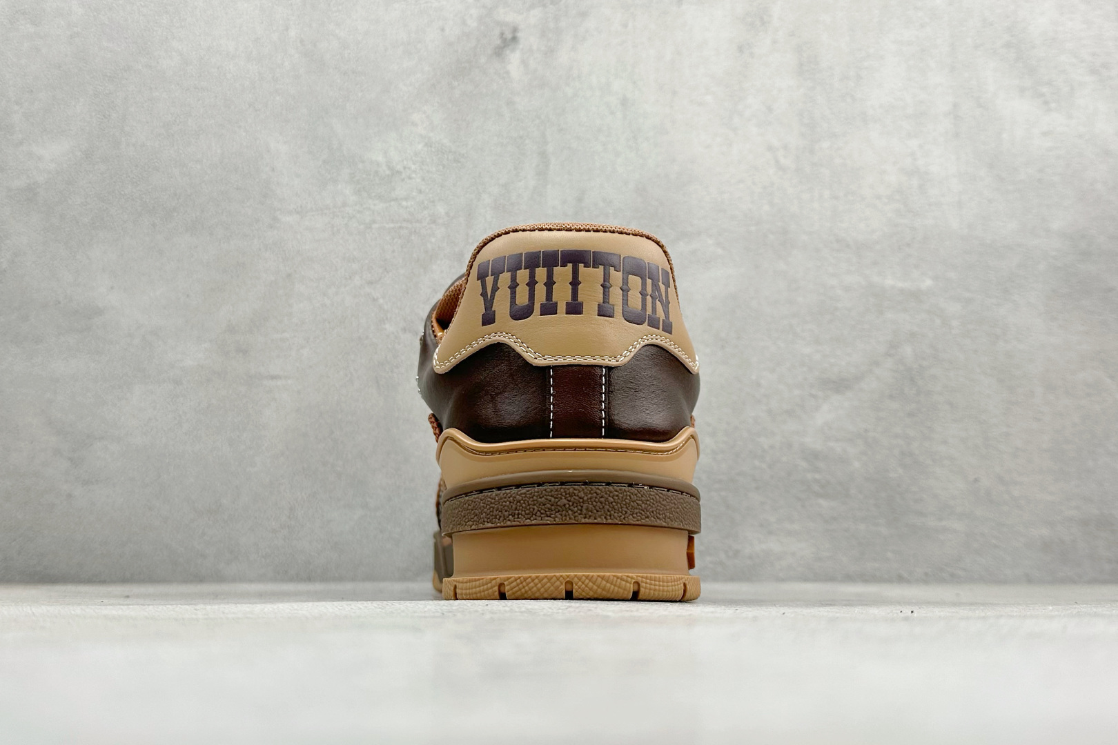 YS纯原广奢高端货 LOUIS VUITT路易威登 LV Trainer 棕色