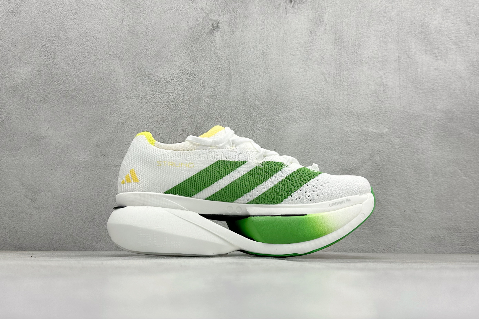 AdidAdizero Prime STRUNG 阿迪防滑耐磨舒适跑步鞋 JQ0620