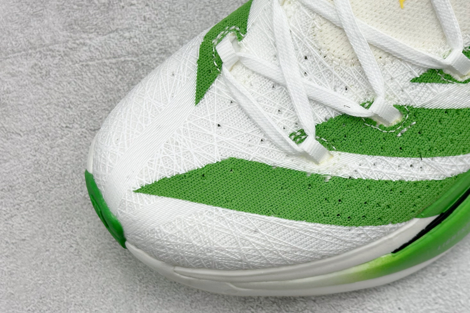 AdidAdizero Prime STRUNG 阿迪防滑耐磨舒适跑步鞋 JQ0620