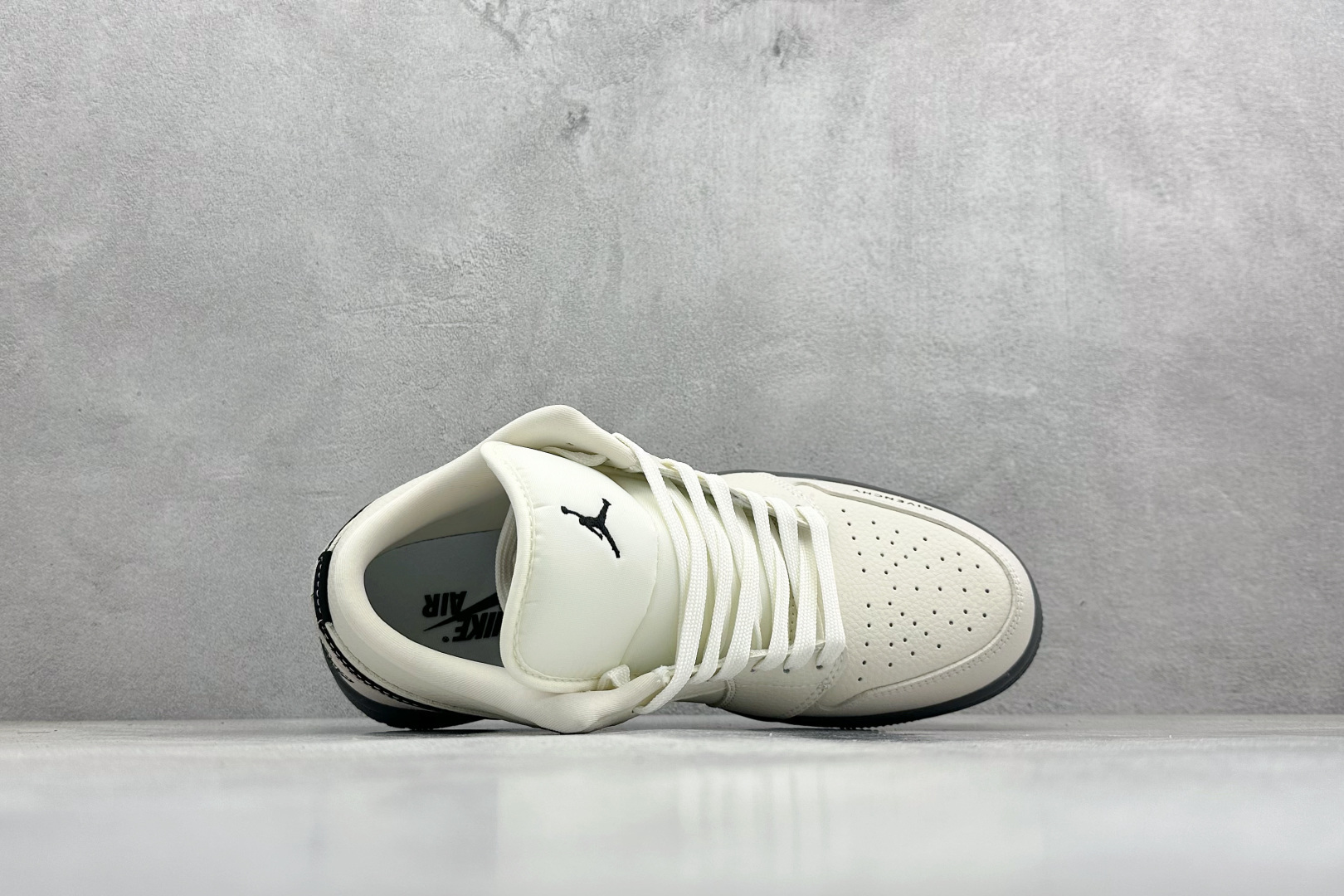 Air Jordan 1 Low AJ1 乔1 纪梵希联名 低帮复古篮球鞋QL1988-001