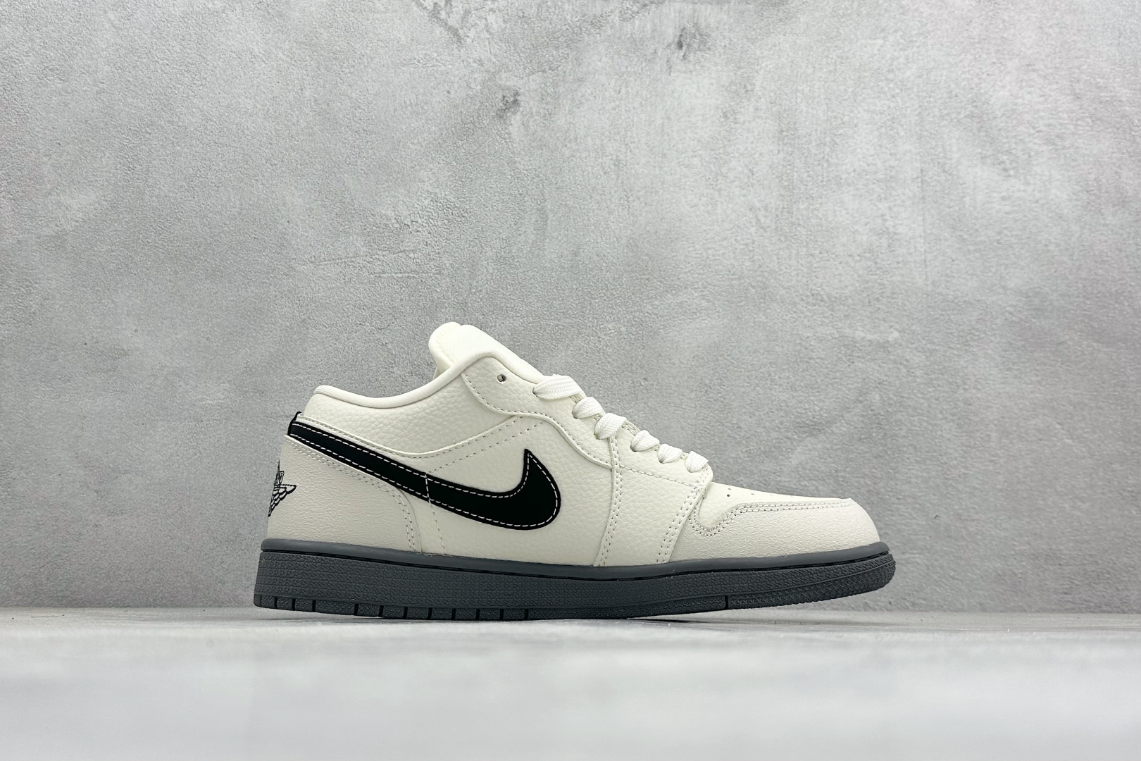 Air Jordan 1 Low AJ1 乔1 纪梵希联名 低帮复古篮球鞋QL1988-001