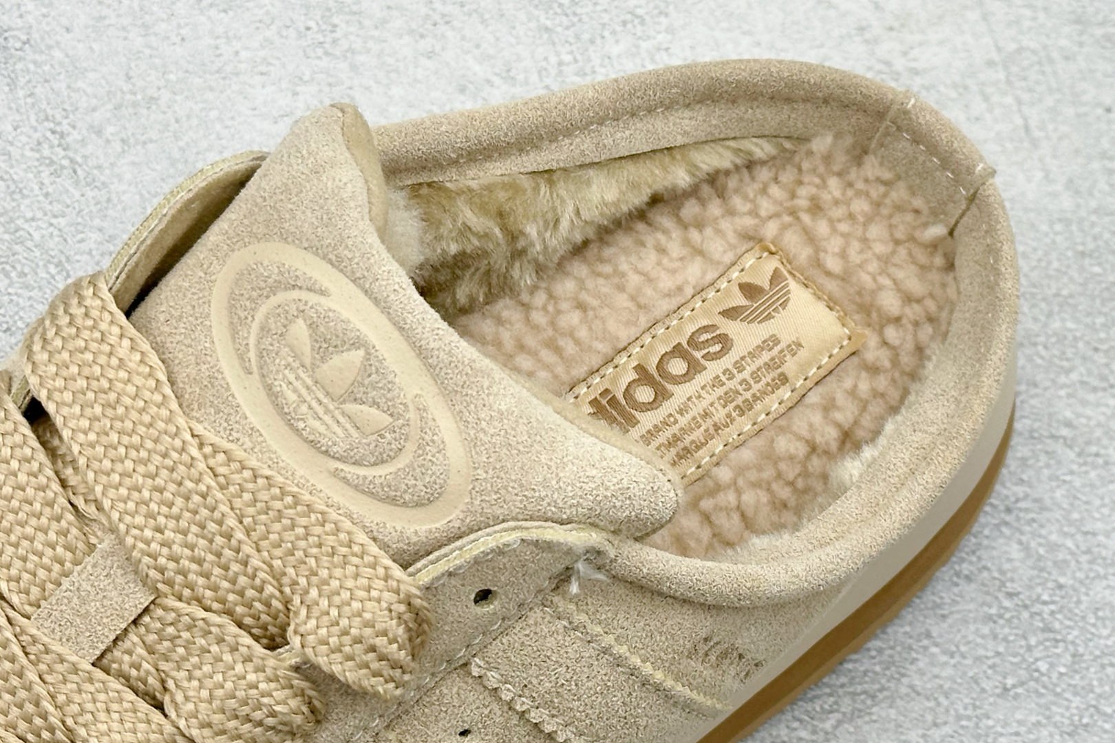 AdidCAMPUS 00s WTR LO W 阿迪系列面包风经典复古低帮百搭休闲加绒半拖 JR3732