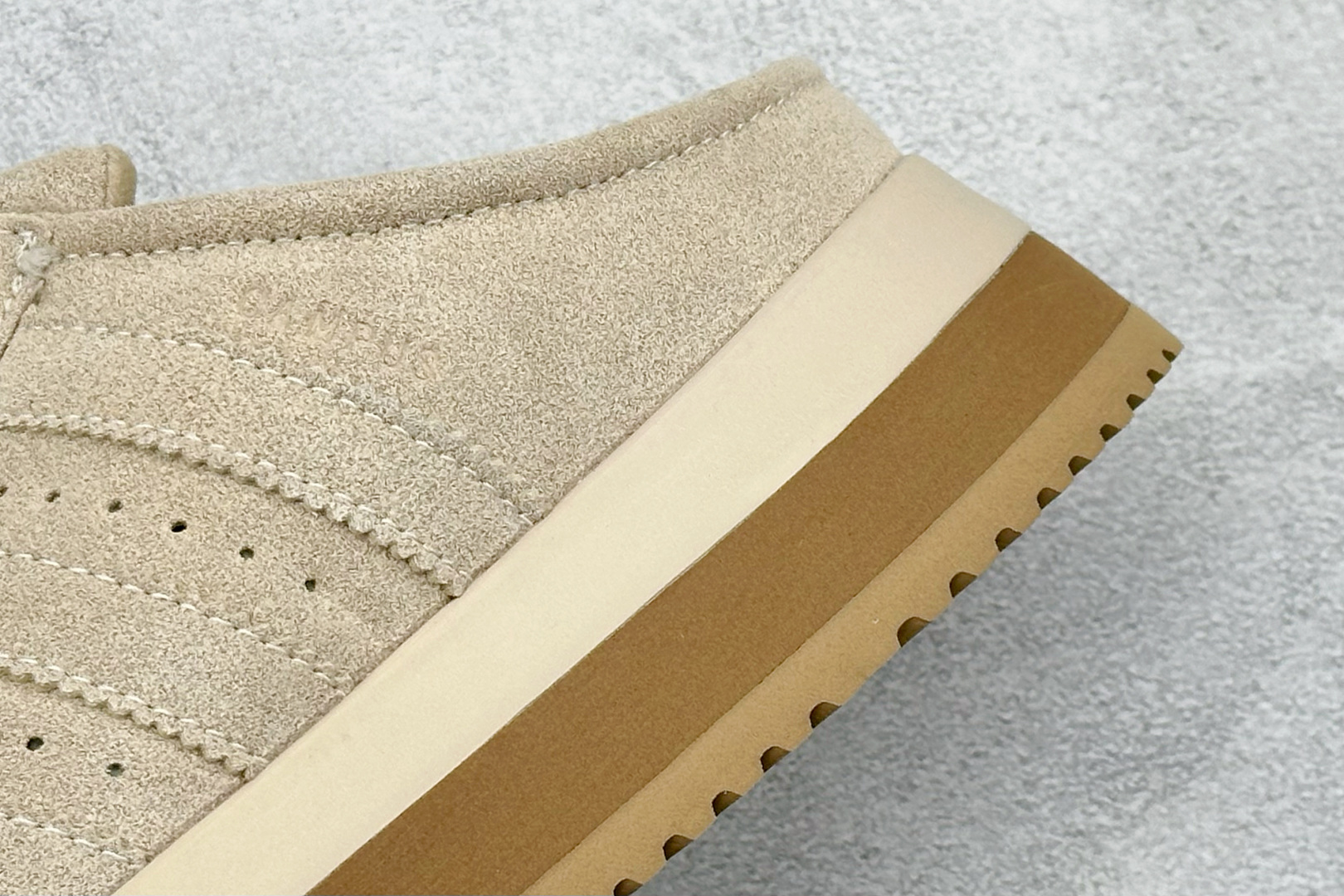 AdidCAMPUS 00s WTR LO W 阿迪系列面包风经典复古低帮百搭休闲加绒半拖 JR3732