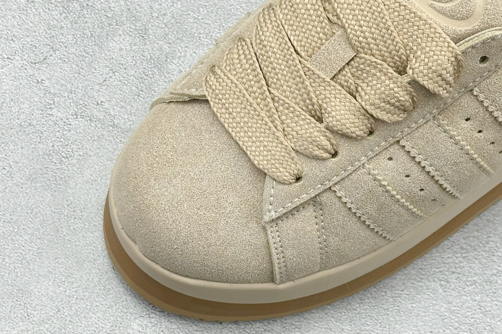 AdidCAMPUS 00s WTR LO W 阿迪系列面包风经典复古低帮百搭休闲加绒半拖 JR3732