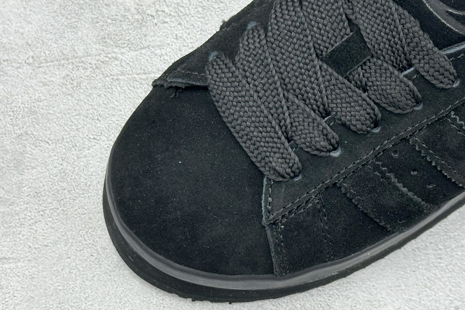 AdidCAMPUS 00s WTR LO W 阿迪系列面包风经典复古低帮百搭休闲加绒半拖 JR3733