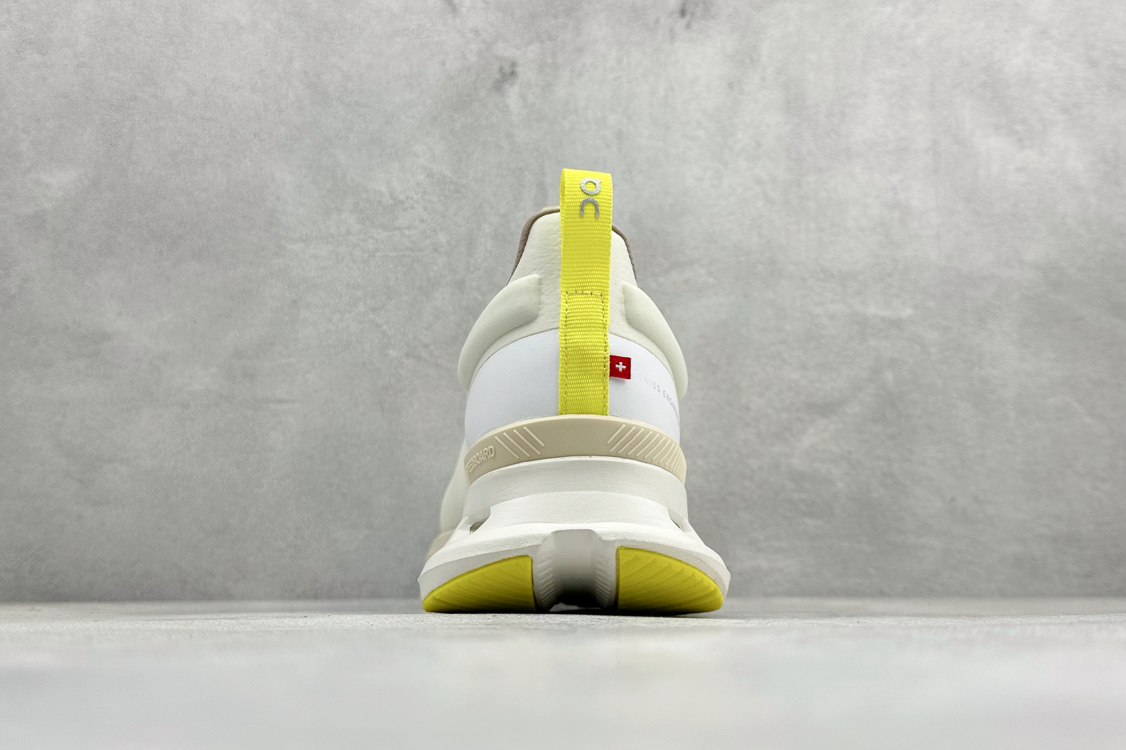 XD版 Cloudzone X 昂跑舒适百搭防滑耐磨 低帮休闲跑步鞋 3ME30413569