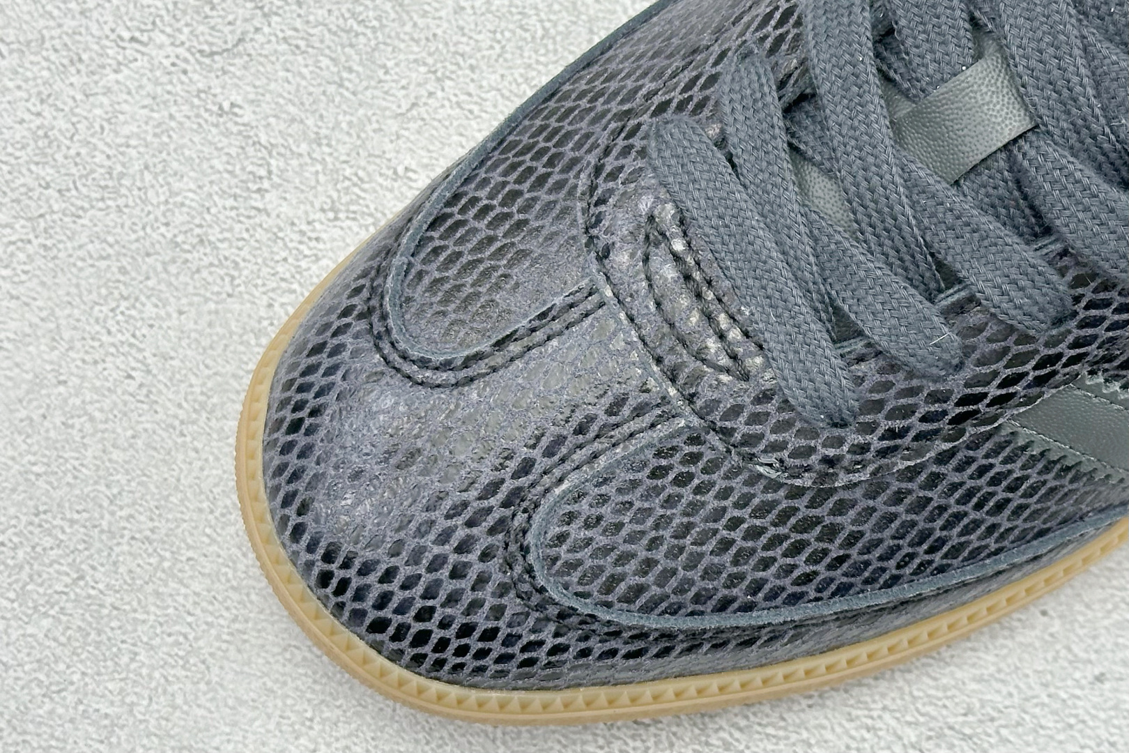 XL版AdidOriginals Samba 阿迪达斯三叶草 桑巴舞系列绅士德训足球风百搭低帮休闲运动板鞋 JQ3532-莆田鞋,莆田鞋货源,高仿鞋,高仿鞋货源,安福档口,莆田高仿鞋,莆田鞋批发,高仿鞋批发,莆田高仿运动鞋,高仿运动鞋,莆田运动鞋 XL版AdidOriginals Samba 阿迪达斯三叶草 桑巴舞系列绅士德训足球风百搭低帮休闲运动板鞋 JQ3532