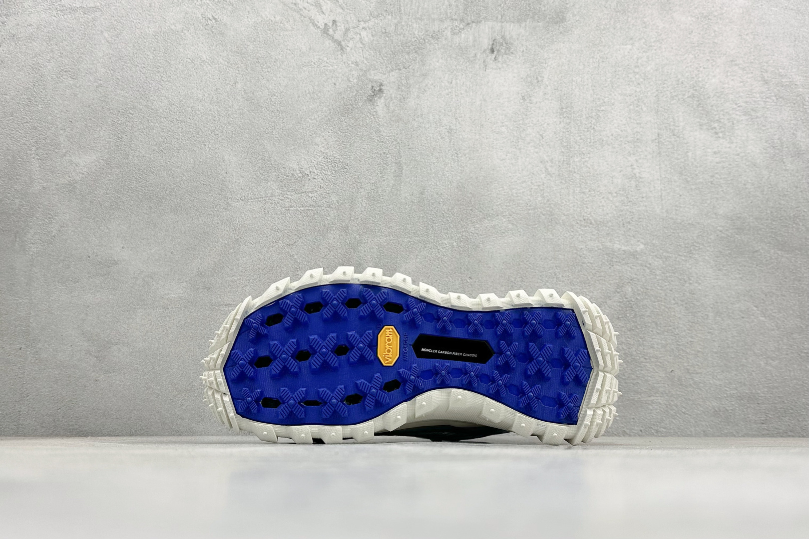 Moncler 蒙口 Trailgrip AMOEBA厚底系带耐磨低帮运动休闲鞋 J109A4M00100M