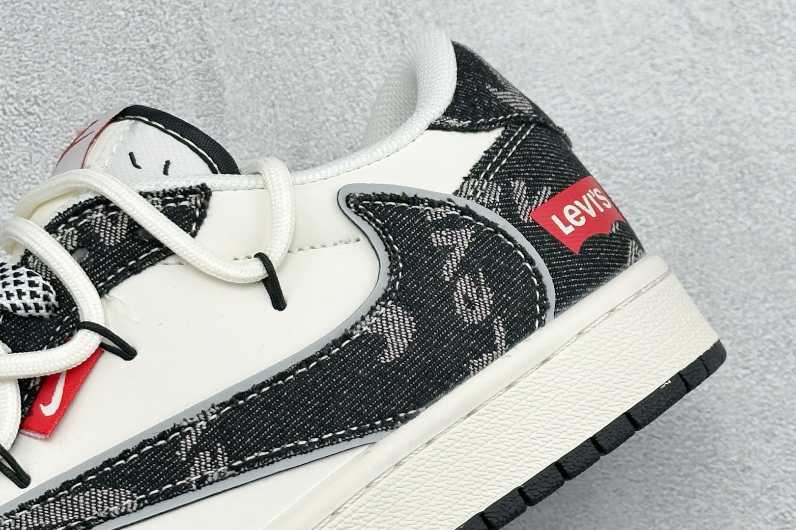 Travis Scott x Fragment Design x Jordan Air Jordan 1 Low SP 李维斯联名——“米白黑帆布绑带” HT5088-600