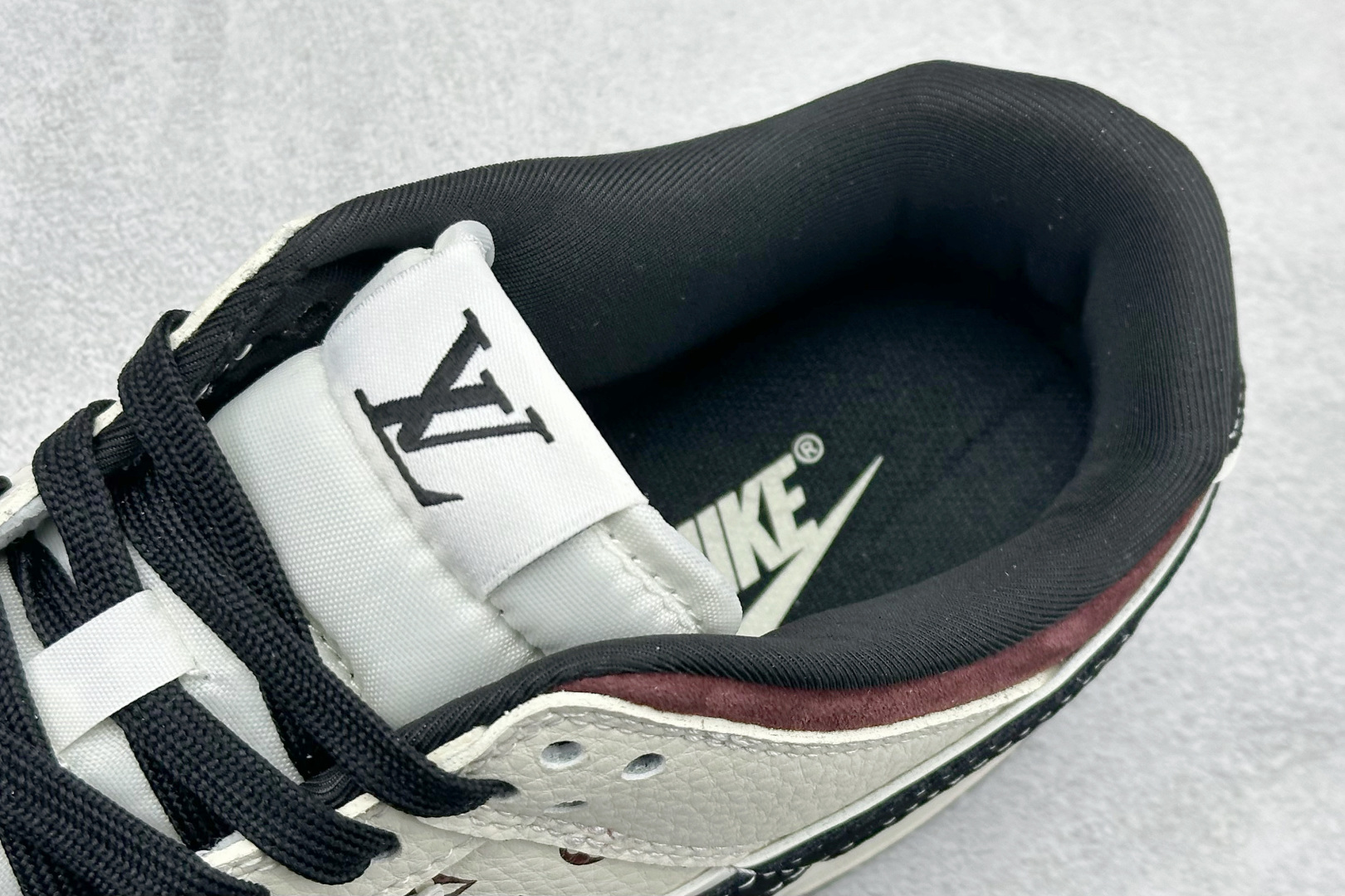 Nike SB Dunk Low“ LV联名—米黑棕印花” 周年高端定制 低帮休闲板鞋 MN1688-105