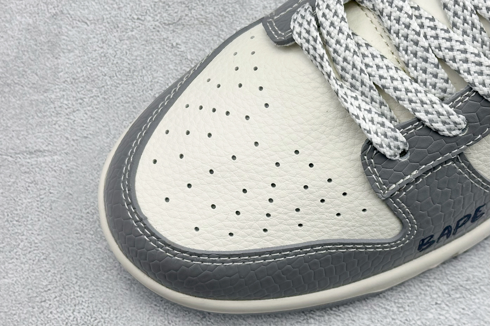 Nike SB Dunk Low“ 猿人头联名—米灰黑” 周年高端定制 低帮休闲板鞋 JP1628-036