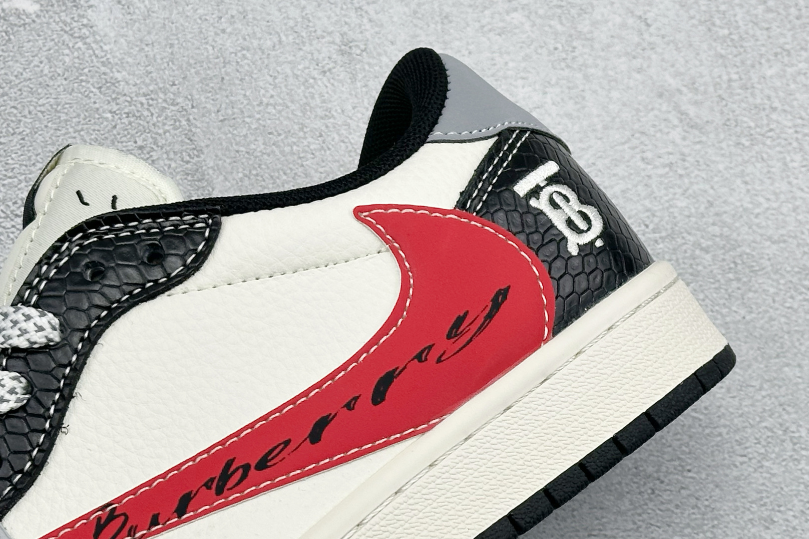 Air Jordan 1 Low AJ1 乔1 巴宝莉联名 高端定制 倒钩低帮复古篮球鞋 HS1239-005