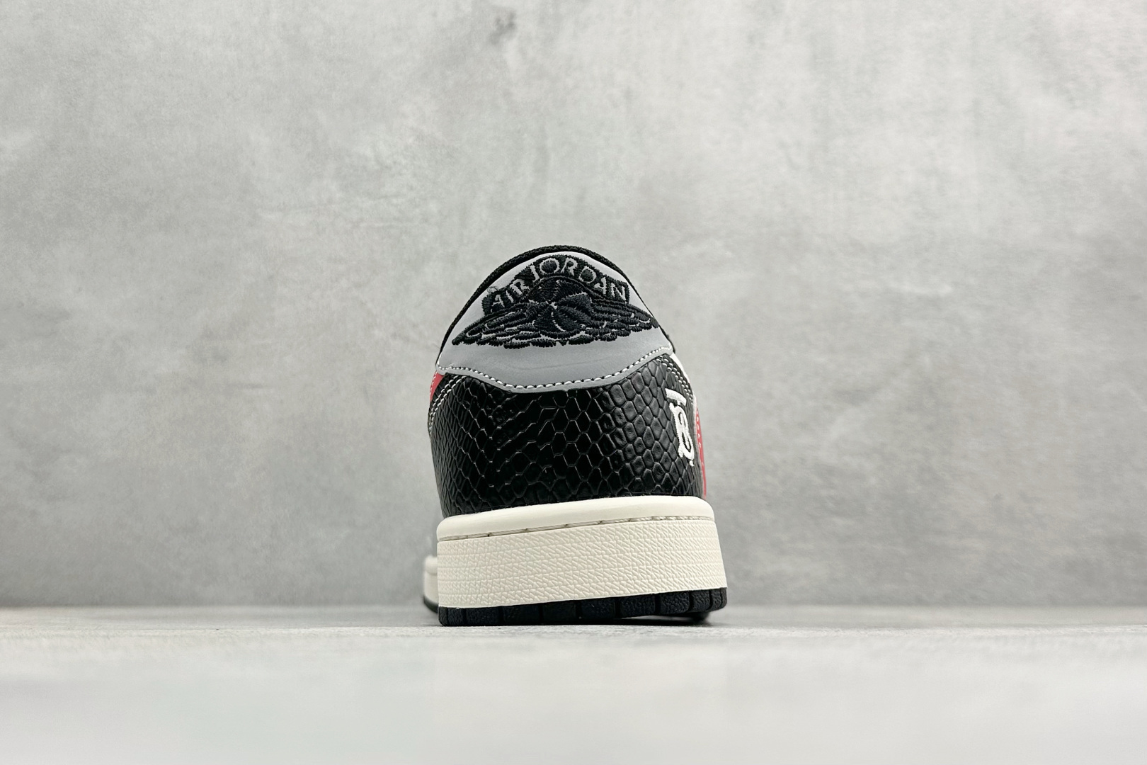 Air Jordan 1 Low AJ1 乔1 巴宝莉联名 高端定制 倒钩低帮复古篮球鞋 HS1239-005