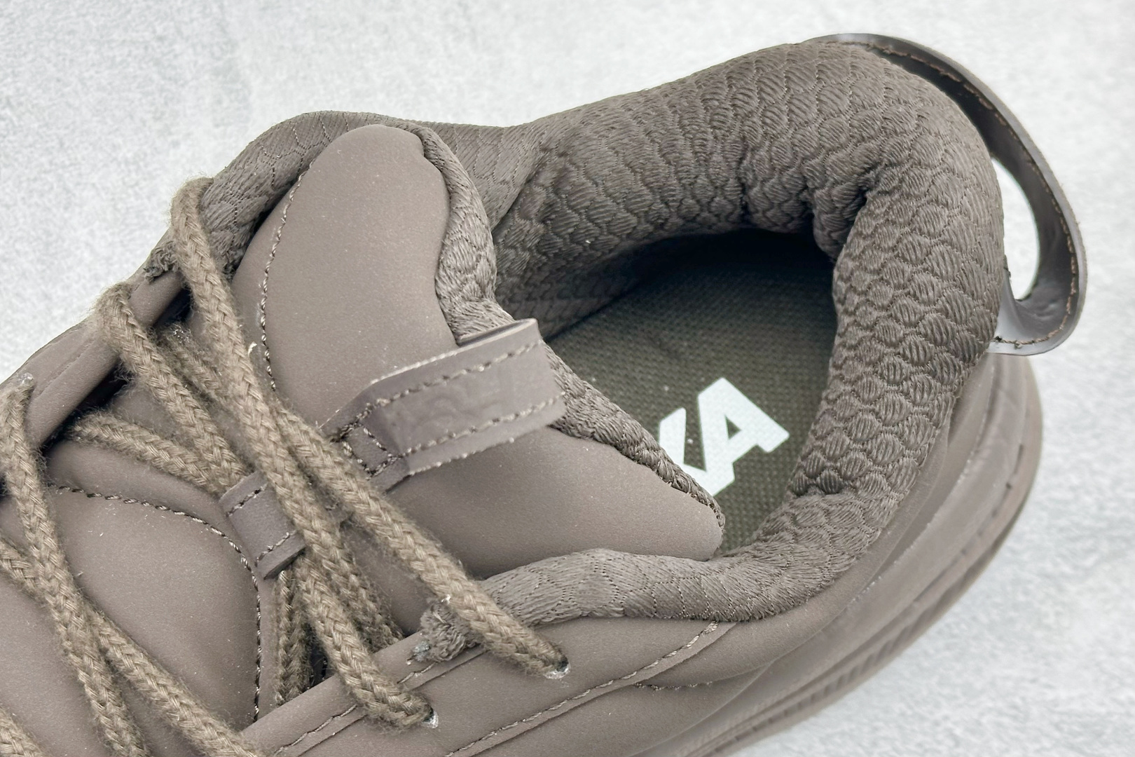 MARNI x Hoka One One Bondi B3LS 棕色 跨界联名低帮户外越野面包跑步鞋 1170631-BRKN