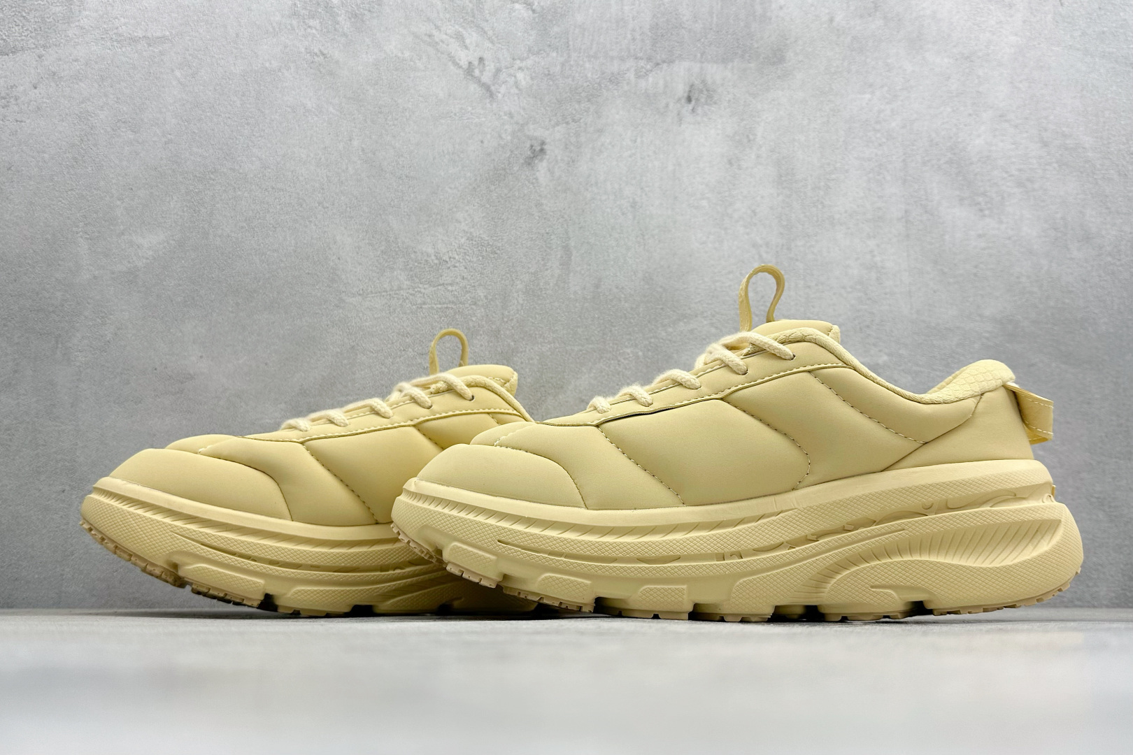 MARNI x Hoka One One Bondi B3LS 黄色 跨界联名低帮户外越野面包跑步鞋 1170631-STRW