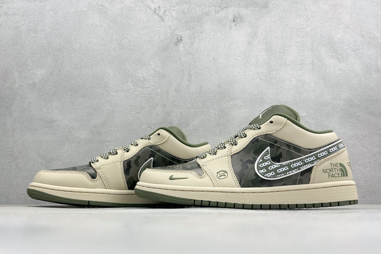 XC版Air Jordan 1 Low x 北面 x CDG 联名 野性与潮流的碰撞 QG1988-017