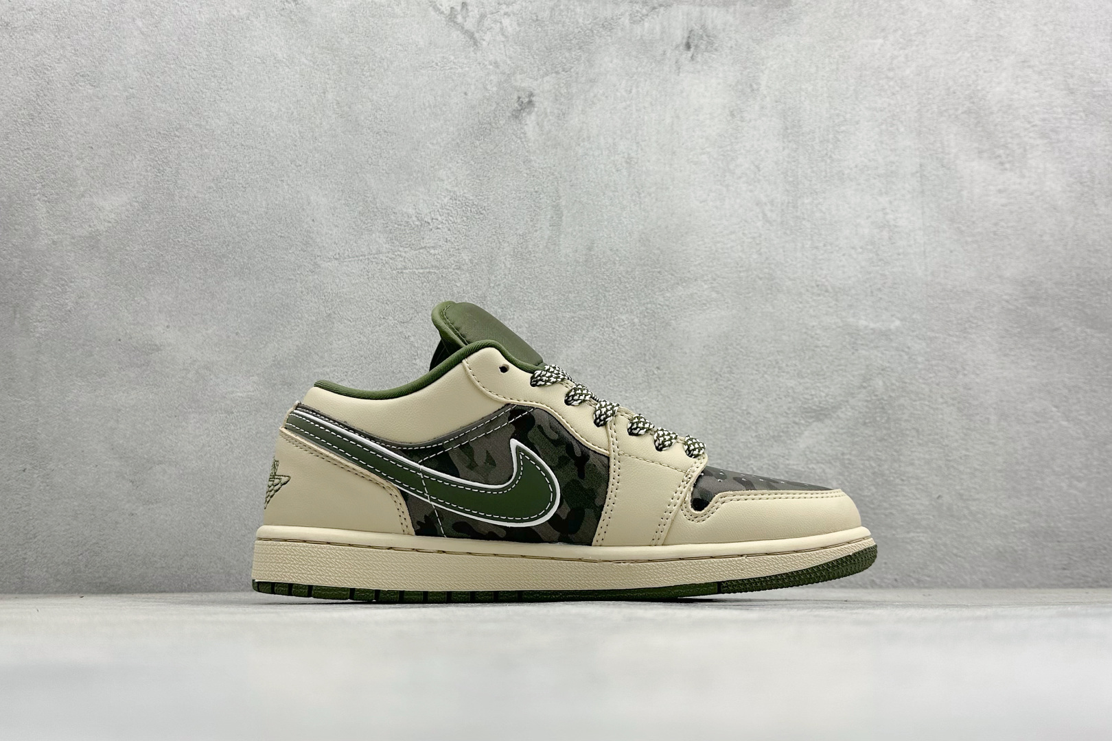 XC版Air Jordan 1 Low x 北面 x CDG 联名 野性与潮流的碰撞 QG1988-017