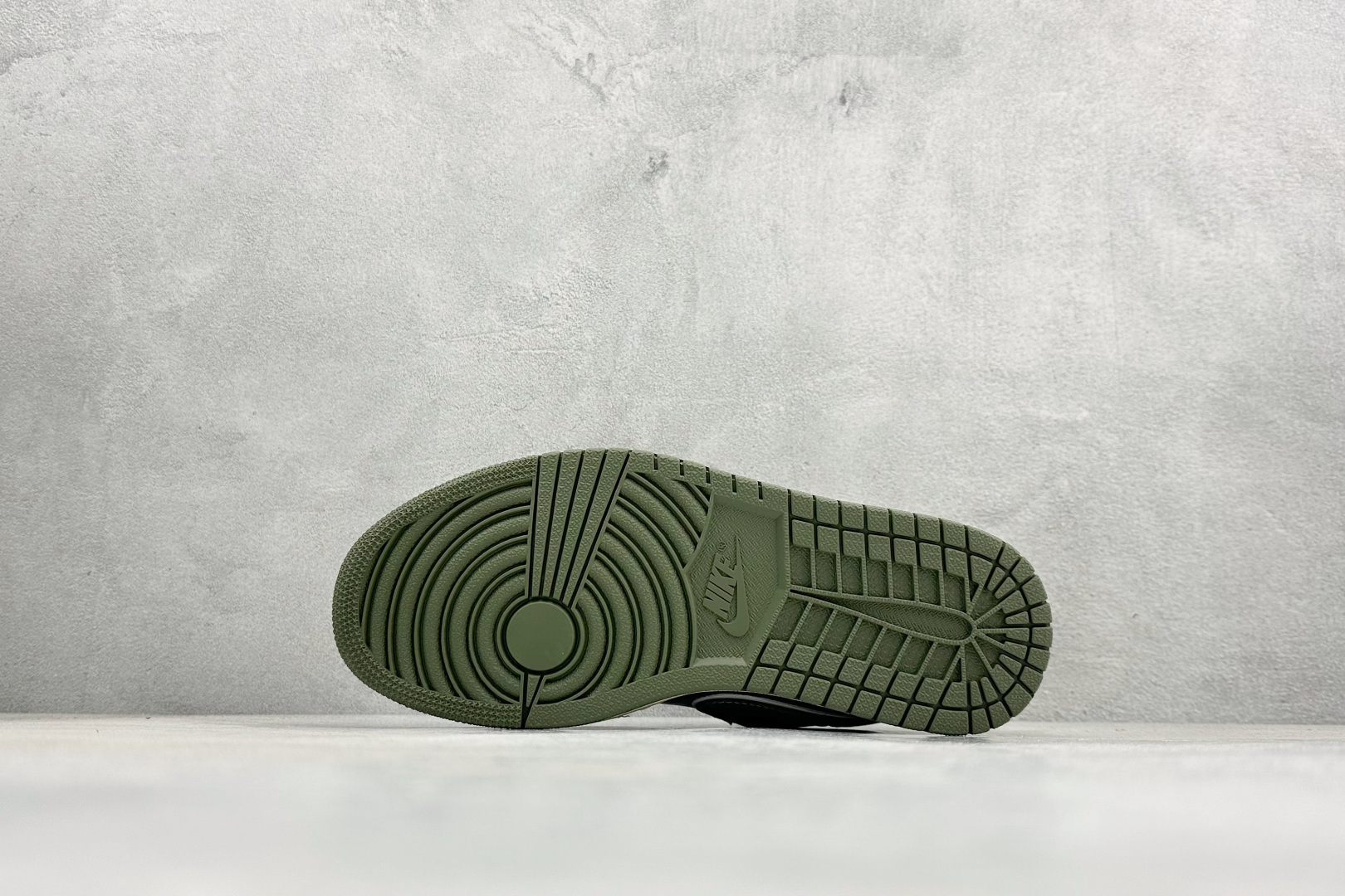 XC版Air Jordan 1 Low x 北面 x CDG 联名 野性与潮流的碰撞 QG1988-017