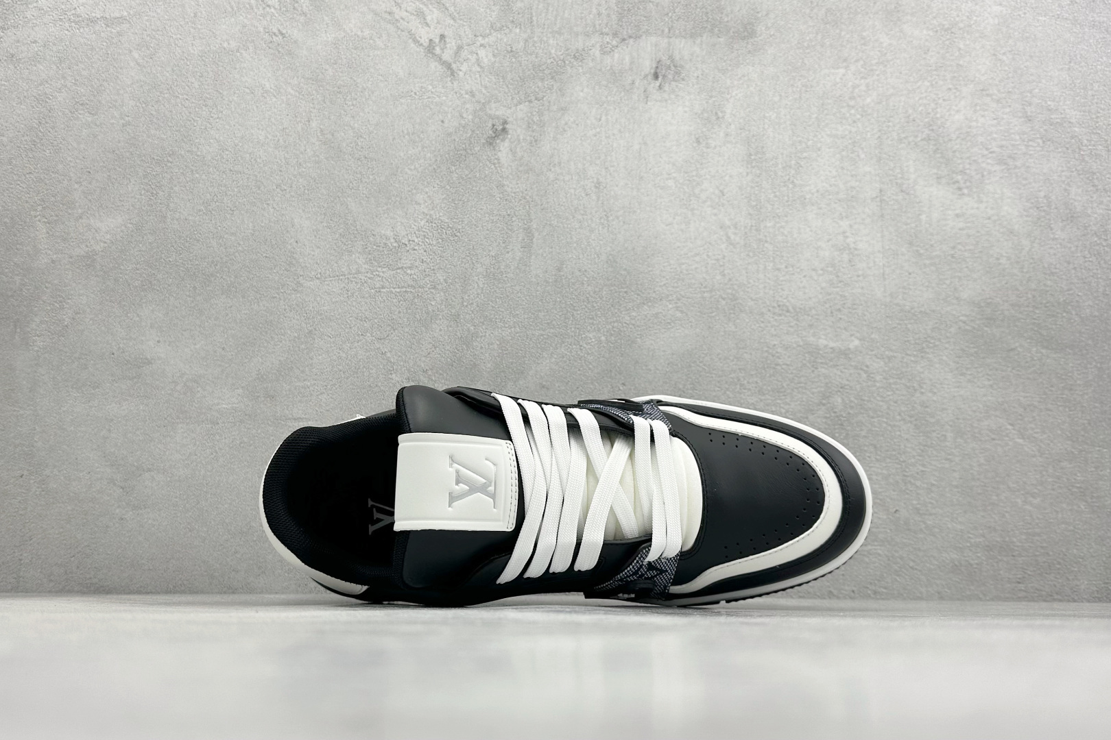 YS纯原LOUIS VUITTTrainer 织物牛皮革 提花拼接 低帮 板鞋 男款 黑色