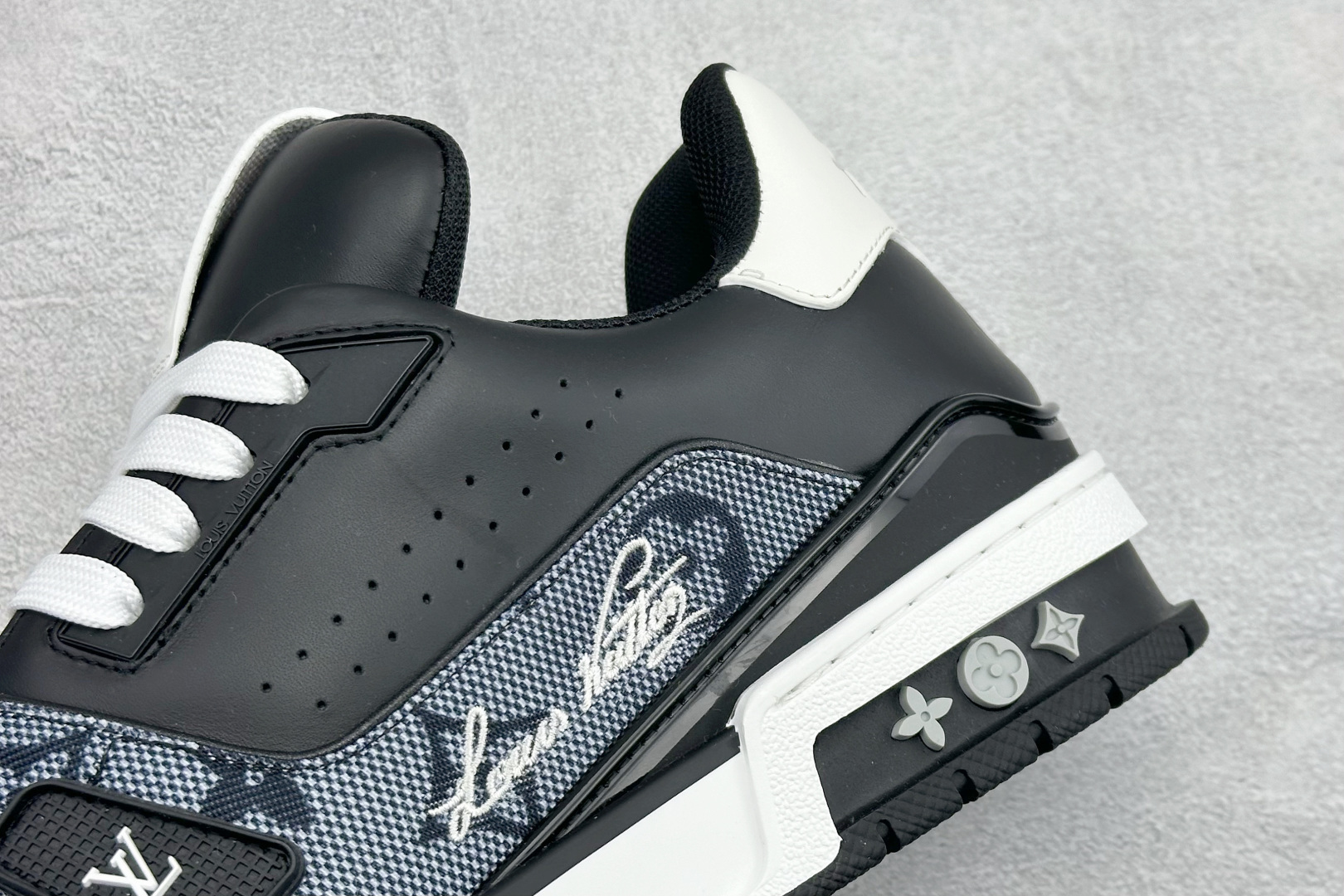 YS纯原LOUIS VUITTTrainer 织物牛皮革 提花拼接 低帮 板鞋 男款 黑色