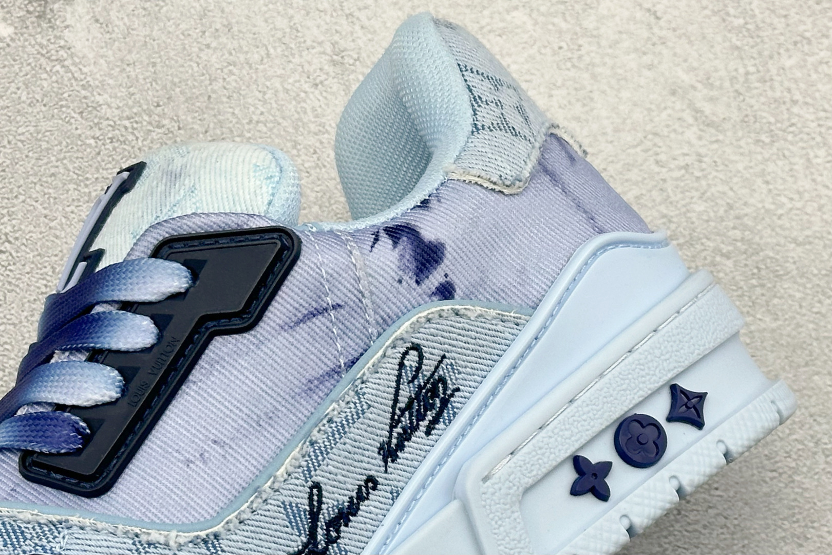 YS纯原LOUIS VUITTTrainer 圆头拼接系带 板鞋 男款 牛仔蓝色