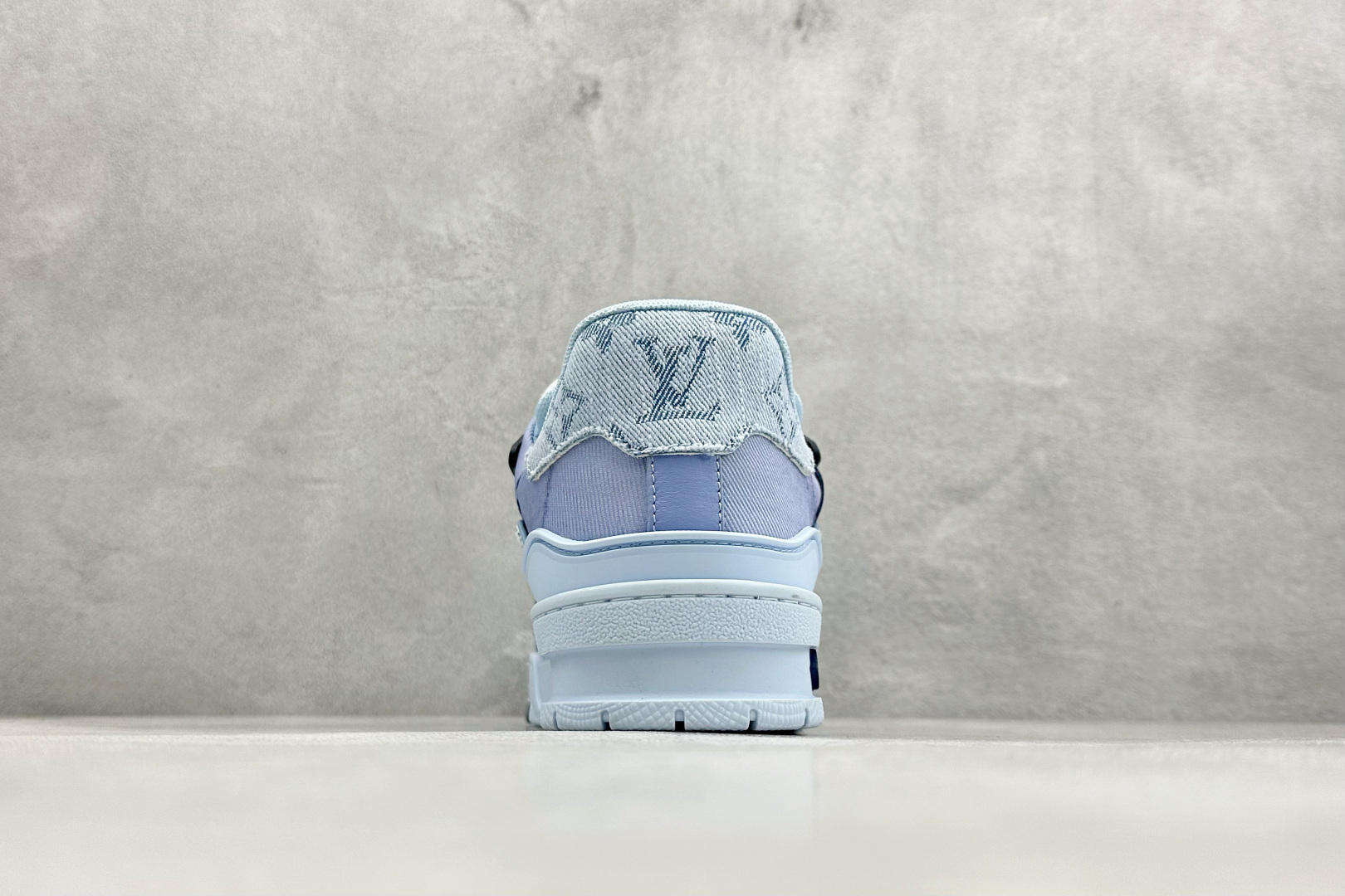 YS纯原LOUIS VUITTTrainer 圆头拼接系带 板鞋 男款 牛仔蓝色