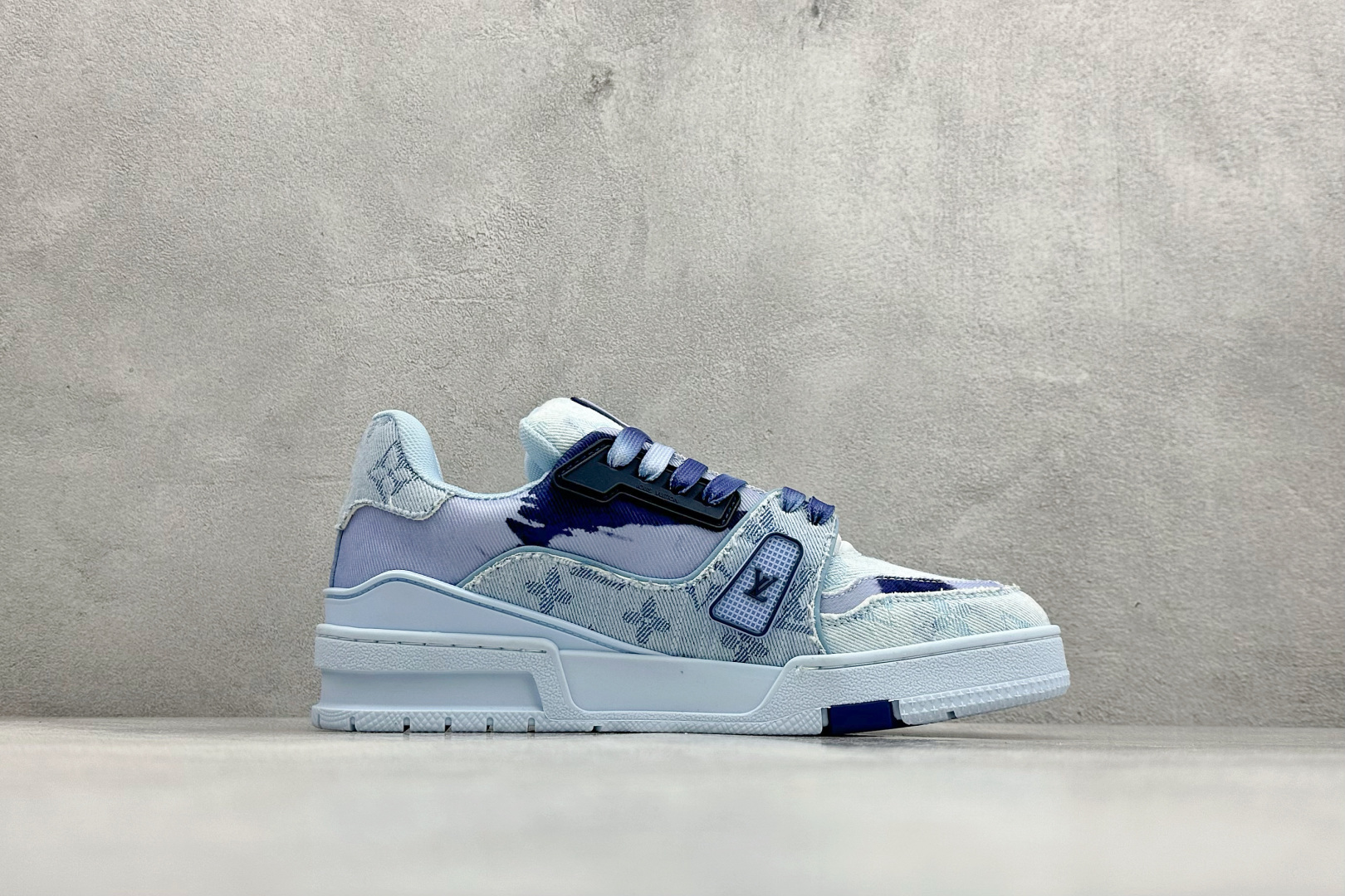 YS纯原LOUIS VUITTTrainer 圆头拼接系带 板鞋 男款 牛仔蓝色