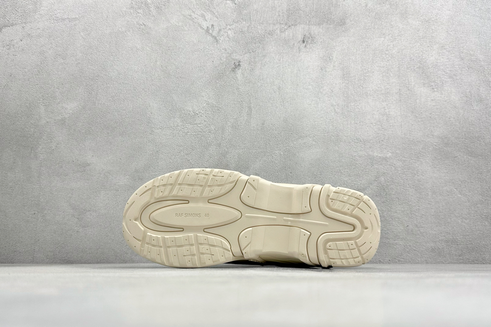 Raf Simons Antei 舒适百搭低帮生活休闲鞋 Black White Cream HR740009L