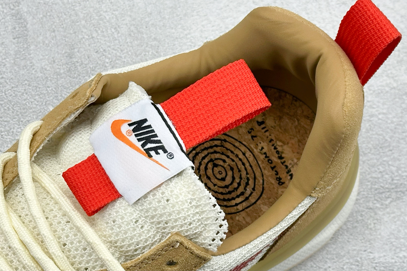 Tom Sachs x NK Craft Mars Yard 2.0 联名宇航员神游太空百搭休闲运动透气慢跑鞋 复古做旧黄红勾 IF2885-100