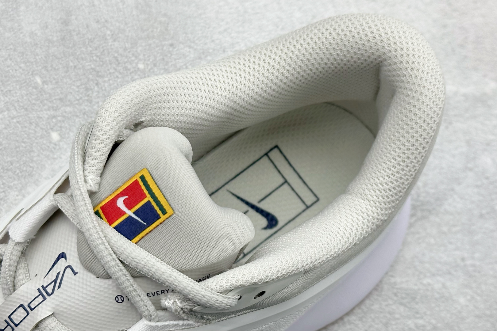 Nike M ZOOM VAPOR PRO 3 舒适百搭减震低帮网球鞋 FZ2161-100