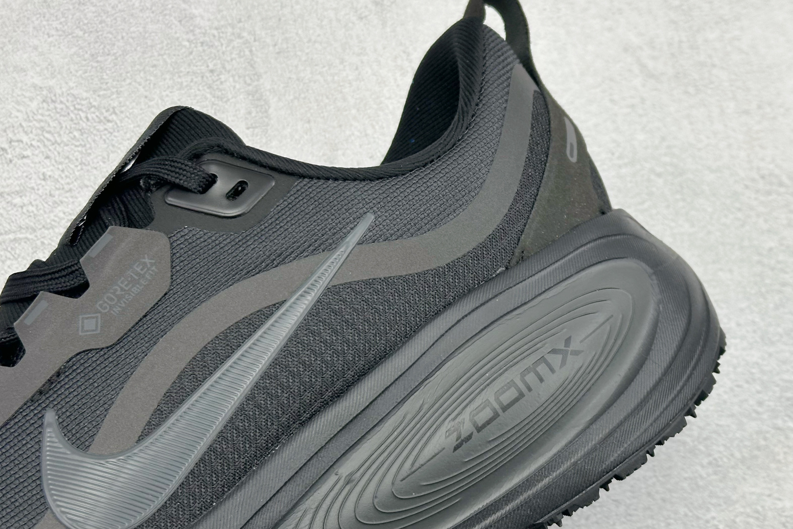 RS版Nike Air Zoom Vomero 18 GTX 缓震休闲跑鞋 HQ7001-001