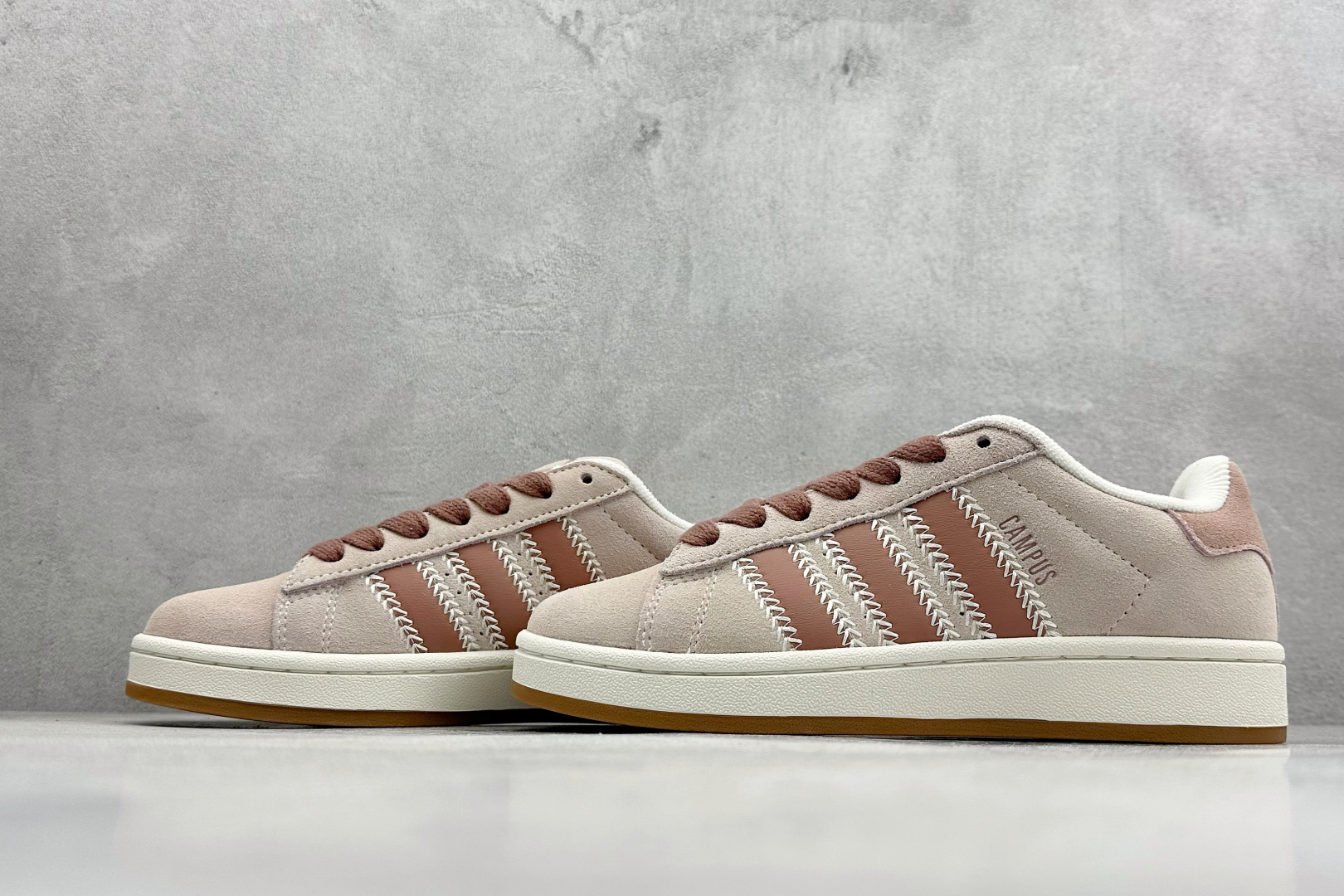 TAD Originals Campus 00s 学院系列面包风复古休闲运动板鞋 JQ5804